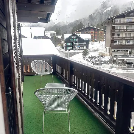 Cosy, Ski-in & Out, Parking, Vue, Central, Wifi * Morgins