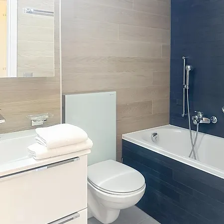 Apartman Cosy, Ski-in & Out, Parking, Vue, Central, Wifi *